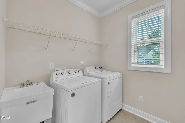 $2,495 | 747 Catherine Lake Court, Fuquay-Varina, NC 27526