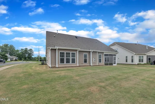 $2,495 | 747 Catherine Lake Court, Fuquay-Varina, NC 27526