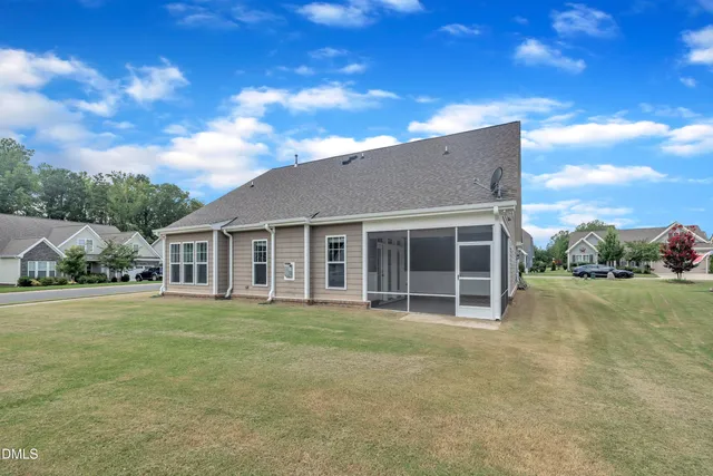 $2,495 | 747 Catherine Lake Court, Fuquay-Varina, NC 27526