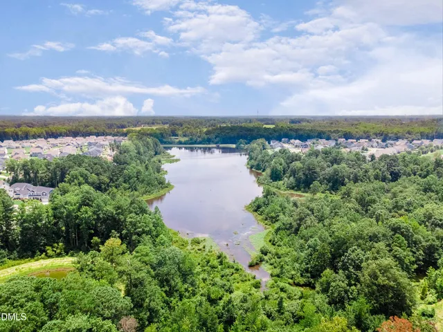 $2,495 | 747 Catherine Lake Court, Fuquay-Varina, NC 27526