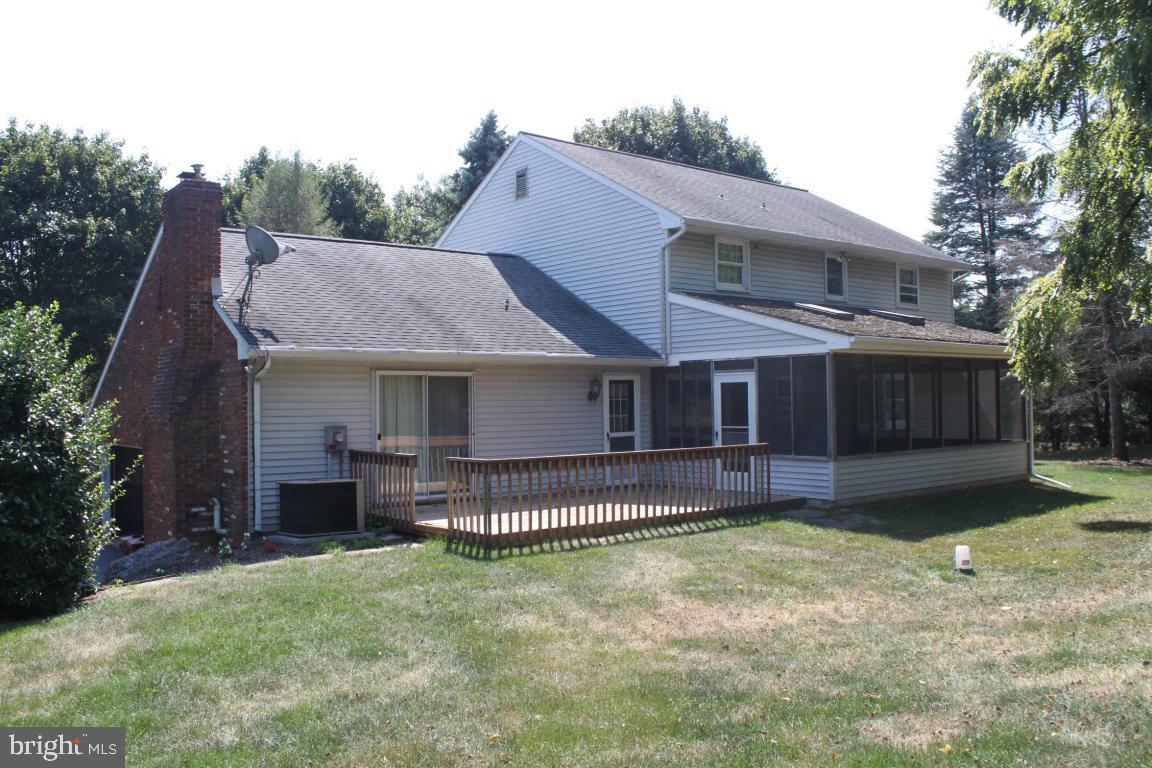 2417 Butter Road Lancaster, PA 17601 - Photo 2 of 23