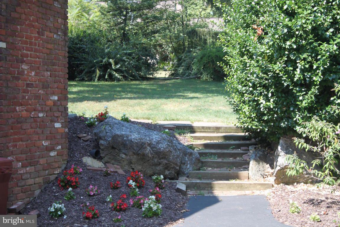 2417 Butter Road Lancaster, PA 17601 - Photo 22 of 23