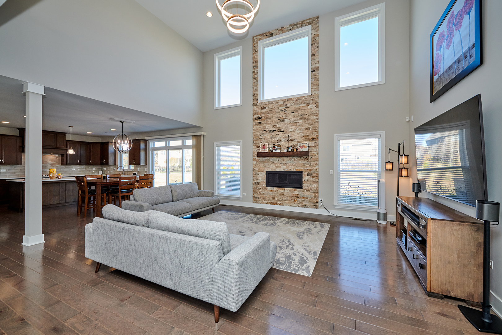 4311 Carpenter Road Naperville, IL 60564 - Photo 12 of 51 Gallery Image 12