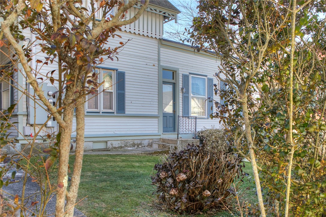 569 Spring Street, Unit 1N Newport, RI 02840 - Photo 18 of 21