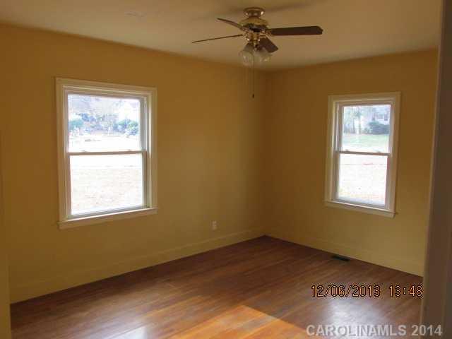 3112 Dublin Road Charlotte, NC 28208 - Photo 4 of 8 Gallery Image 4