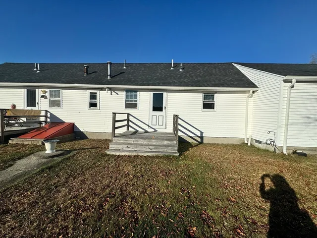 $1,600 | 2667 Cranberry Highway, Unit 7, Wareham, MA 02571