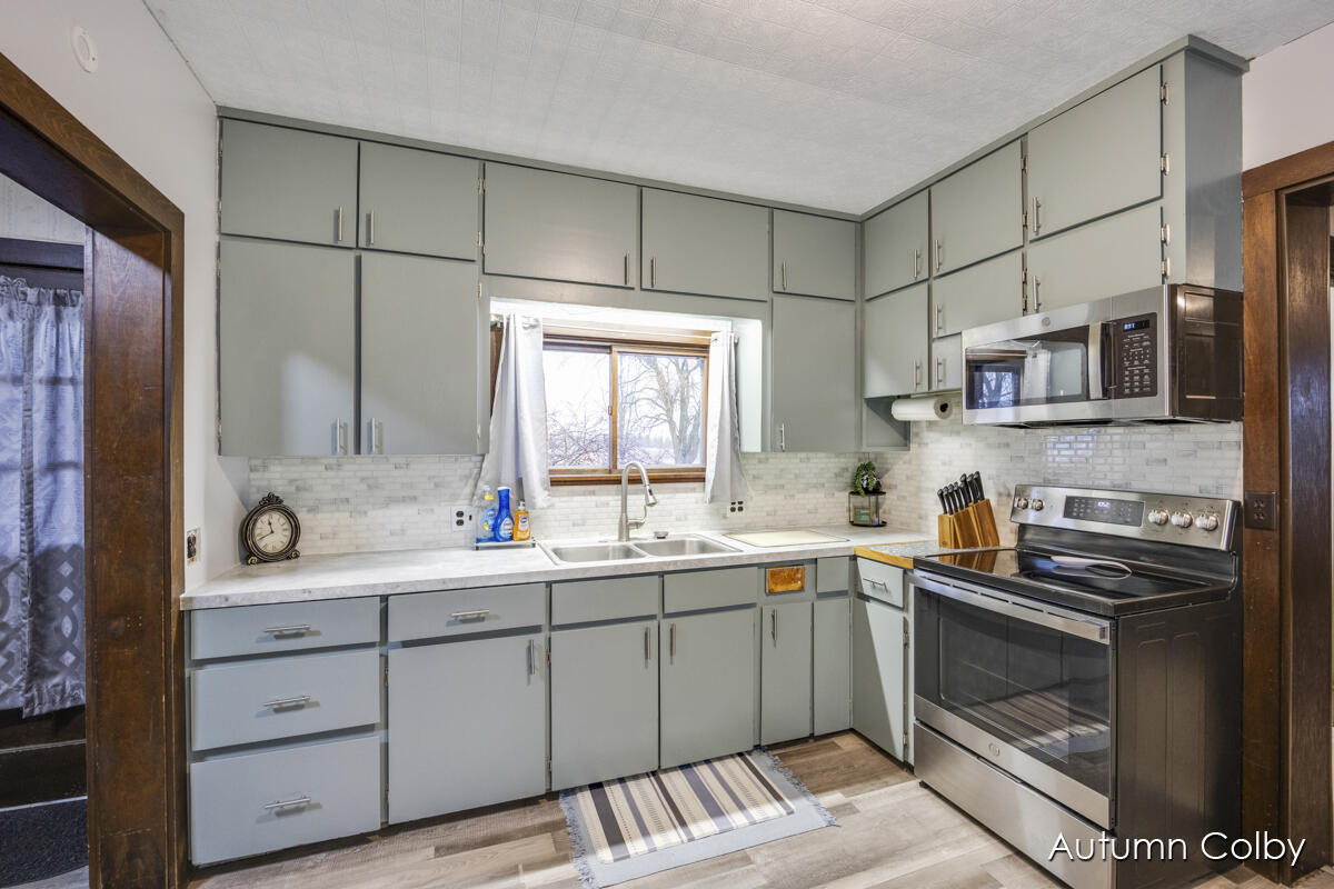 1634 Peterson Road Orleans, MI 48865 - Photo 13 of 47 IMG_1011