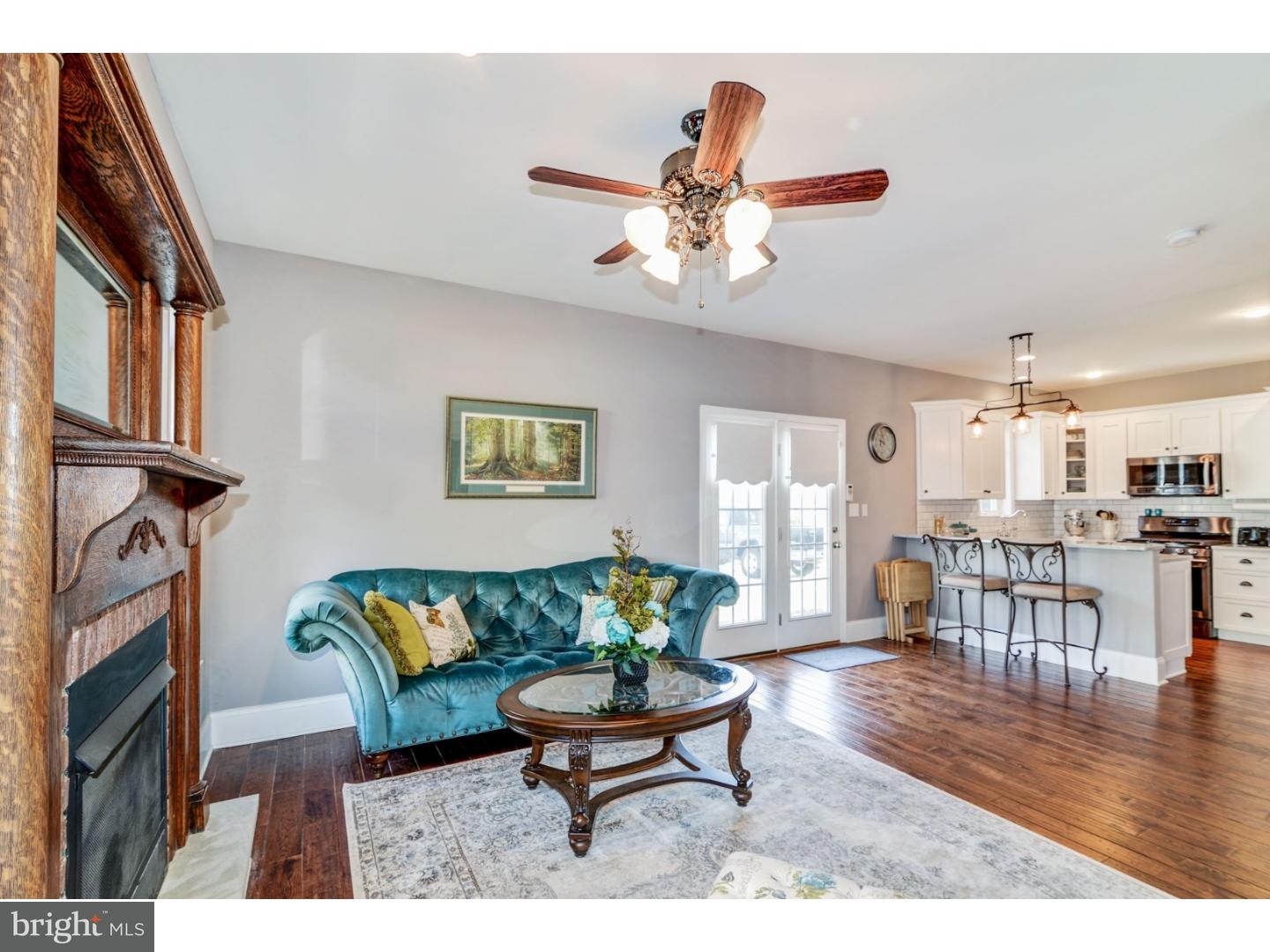 411 Tasker Street Ridley Park, PA 19078 - Photo 16 of 25 Living Room