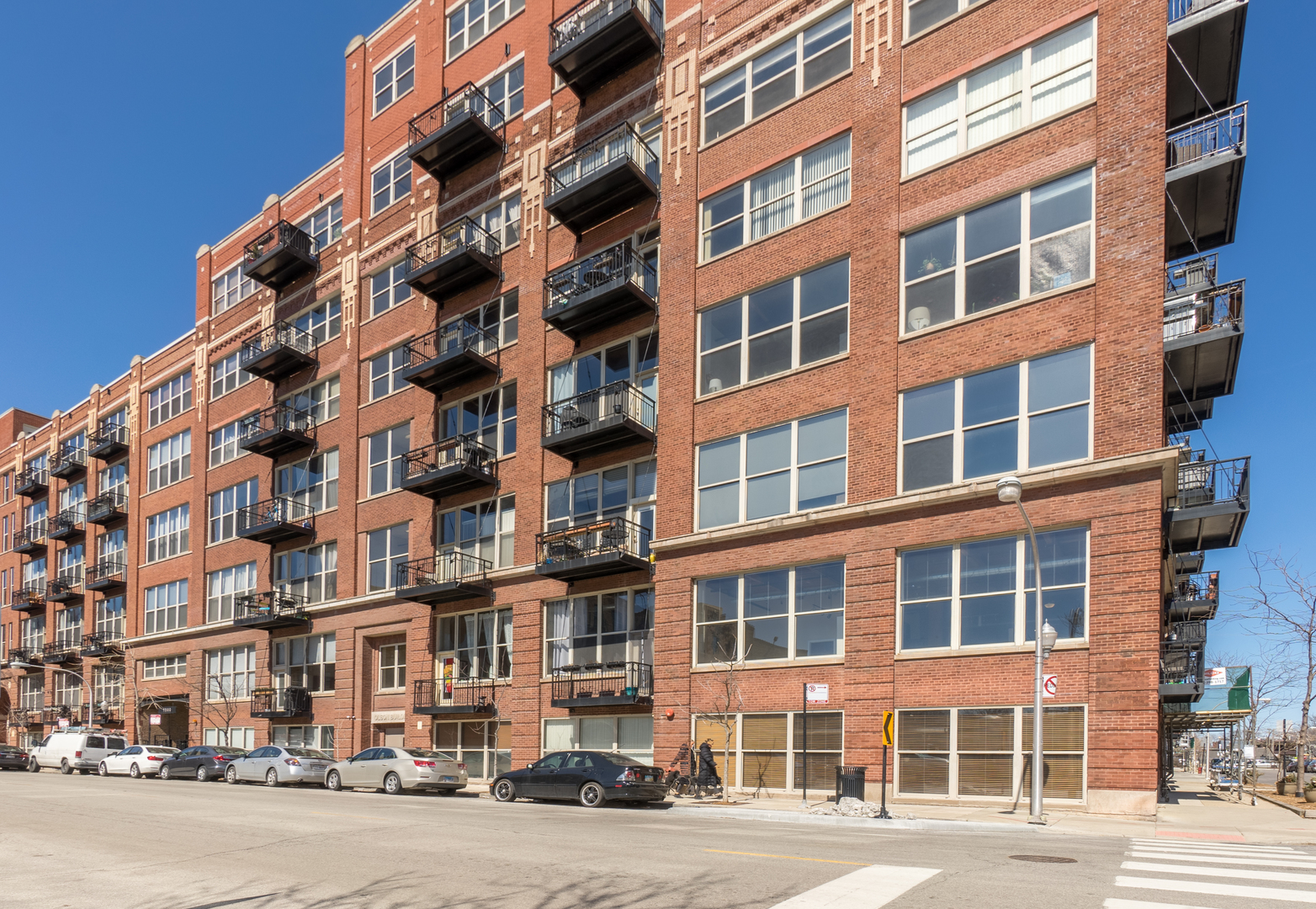 1500 West Monroe Street, Unit 423 Chicago, IL 60607 - Photo 1 of 18