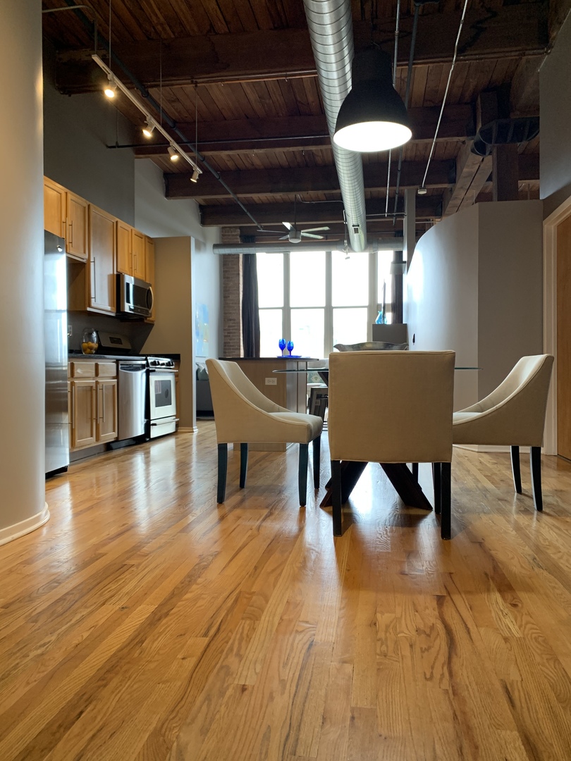 1500 West Monroe Street, Unit 423 Chicago, IL 60607 - Photo 8 of 18