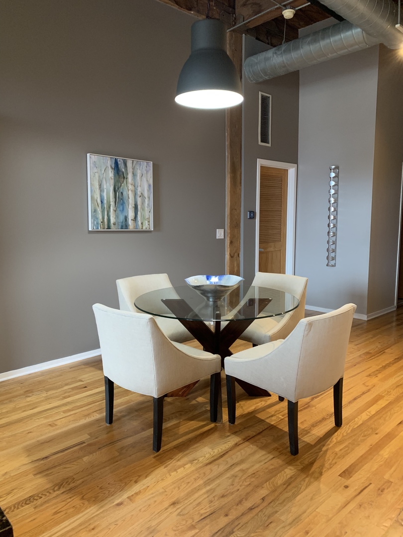 1500 West Monroe Street, Unit 423 Chicago, IL 60607 - Photo 10 of 18