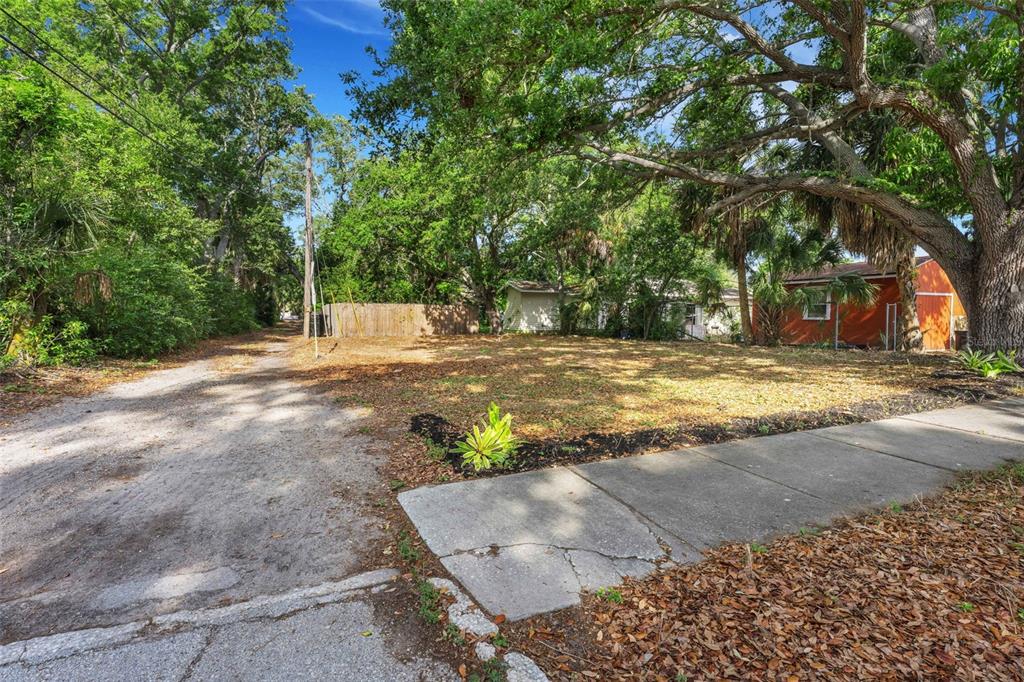2715 5th Street South St. Petersburg, FL 33705 - Photo 14 of 40