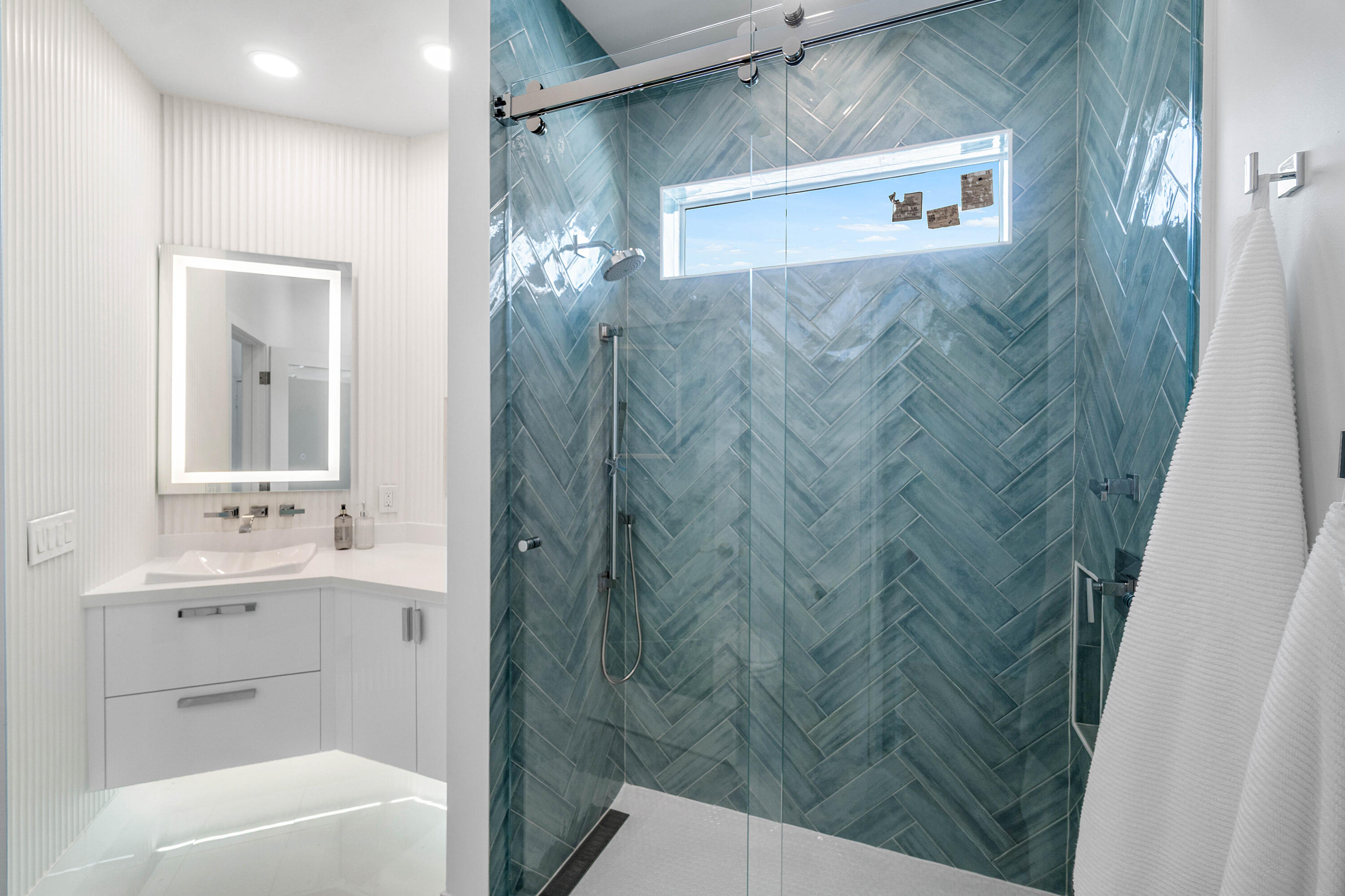 2412 Northwest 67th Street Boca Raton, FL 33496 - Photo 28 of 45 Second Bathroom