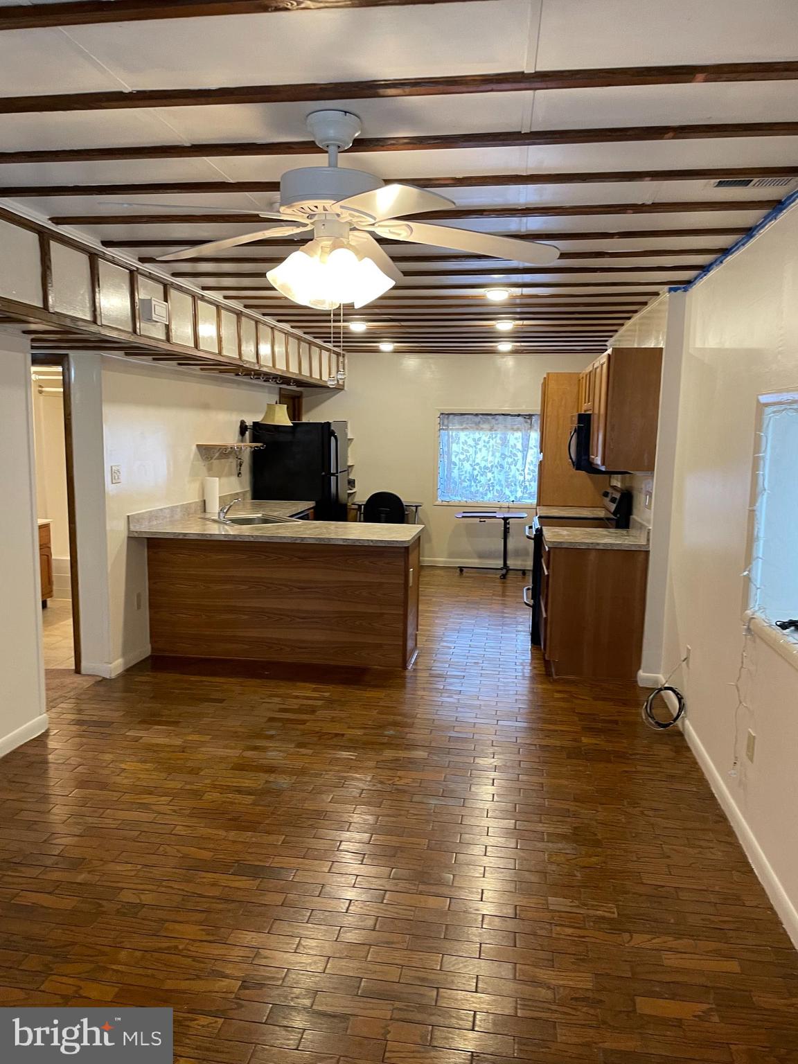 7231 Ridgeway Drive Manassas, VA 20112 - Photo 3 of 6