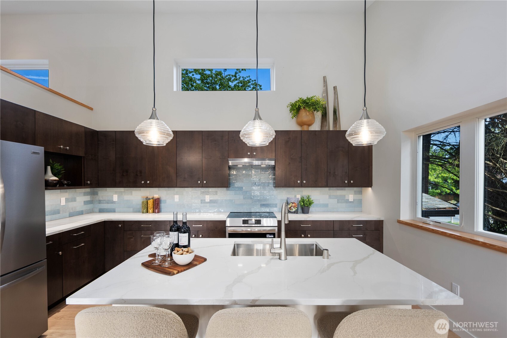 8625 30th Avenue Southwest Seattle, WA 98126 - Photo 14 of 40