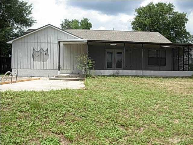 6722 Bellview Pines Road Pensacola, FL 32526 - Photo 3 of 7 Back view of home