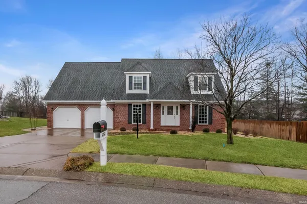 $415,000 | 4266 Foxmoor Drive, Newburgh, IN 47630