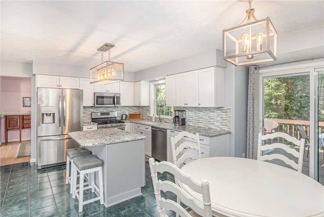 86 Princeton Lane Perinton, NY 14450 - Photo 16 of 40