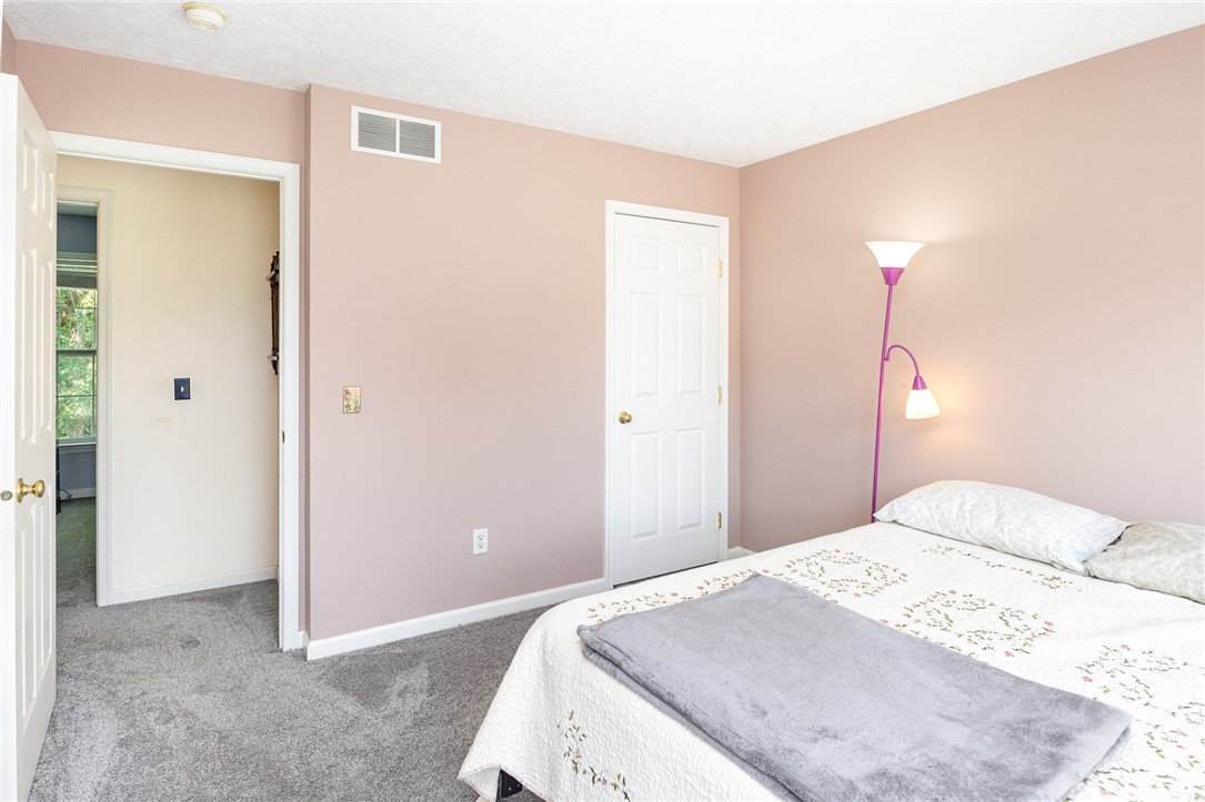 86 Princeton Lane Perinton, NY 14450 - Photo 30 of 40