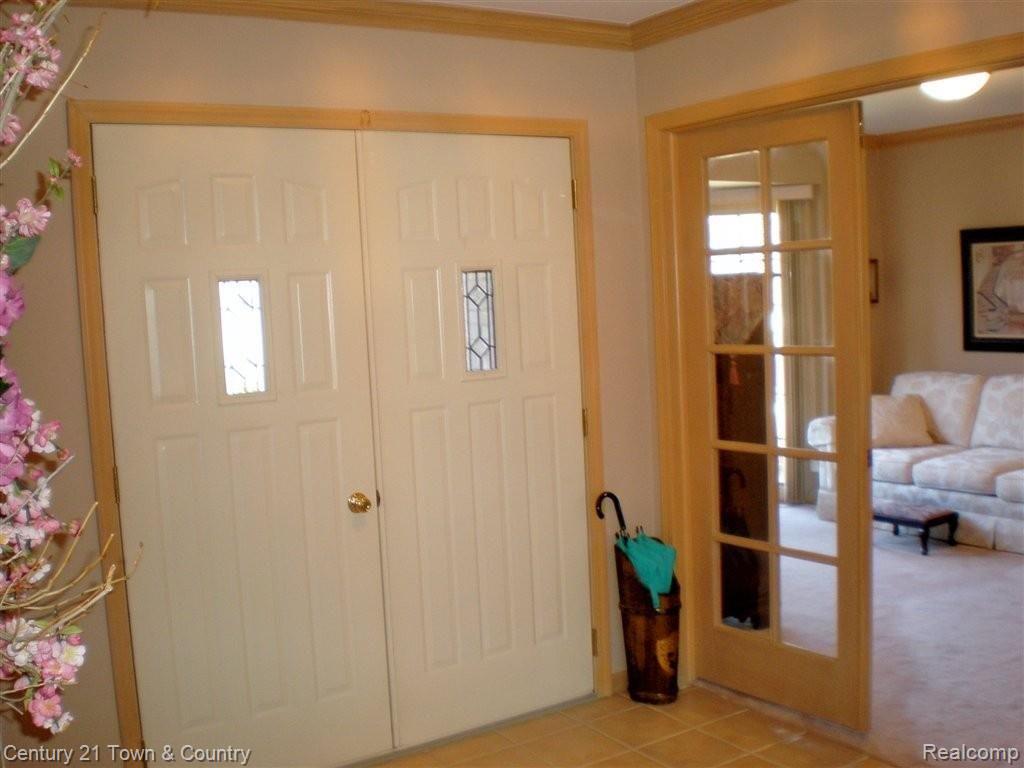 409 Drexelgate Parkway Rochester, MI 48307 - Photo 18 of 24 J.jpg