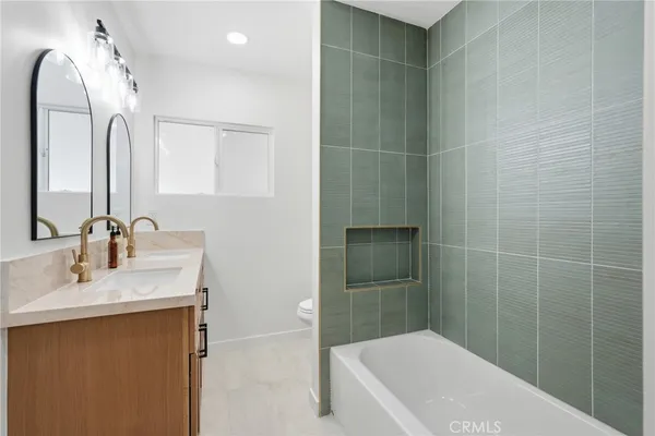 $1,335,000 | 6926 East Peabody Street, Long Beach, CA 90808