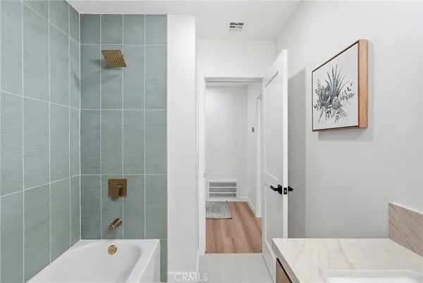 $1,335,000 | 6926 East Peabody Street, Long Beach, CA 90808