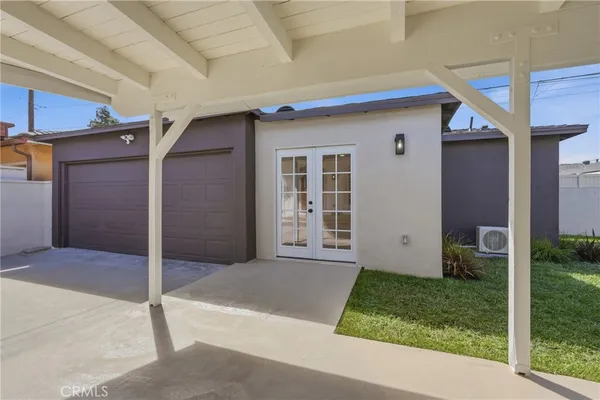 $1,335,000 | 6926 East Peabody Street, Long Beach, CA 90808
