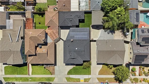 $1,335,000 | 6926 East Peabody Street, Long Beach, CA 90808
