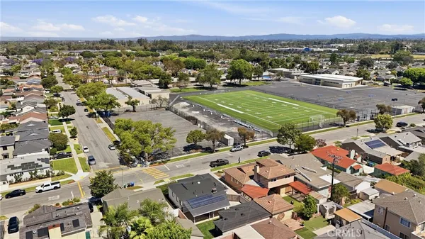 $1,335,000 | 6926 East Peabody Street, Long Beach, CA 90808