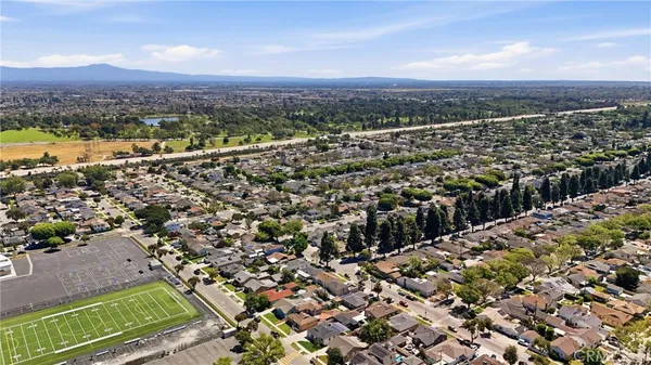 $1,335,000 | 6926 East Peabody Street, Long Beach, CA 90808