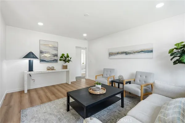 $1,335,000 | 6926 East Peabody Street, Long Beach, CA 90808