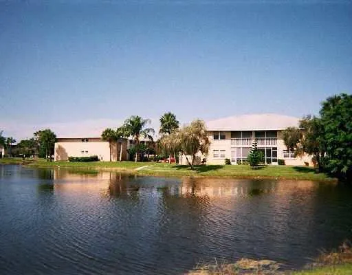 $1,900 | 1505 Southeast Royal Green Circle, Unit U203, Port St. Lucie, FL 34952