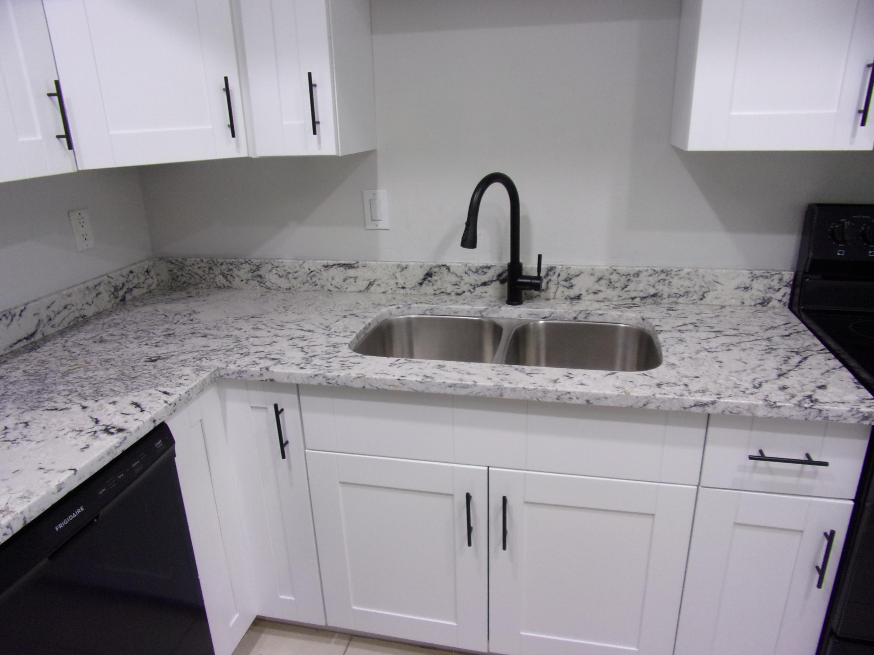 1505 Southeast Royal Green Circle, Unit U203 Port St. Lucie, FL 34952 - Photo 3 of 15 100_5252