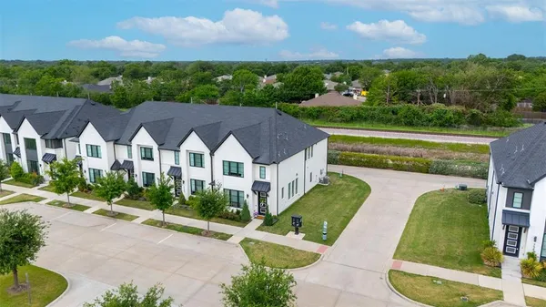 $425,000 | 7549 Reis Lane, North Richland Hills, TX 76182