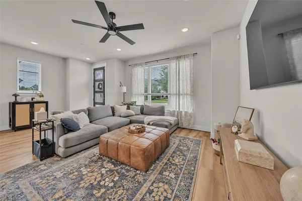 $425,000 | 7549 Reis Lane, North Richland Hills, TX 76182