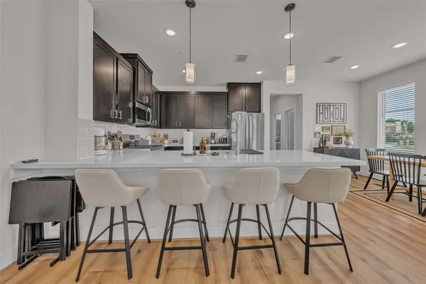 $425,000 | 7549 Reis Lane, North Richland Hills, TX 76182