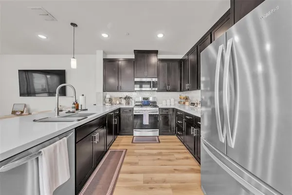$425,000 | 7549 Reis Lane, North Richland Hills, TX 76182