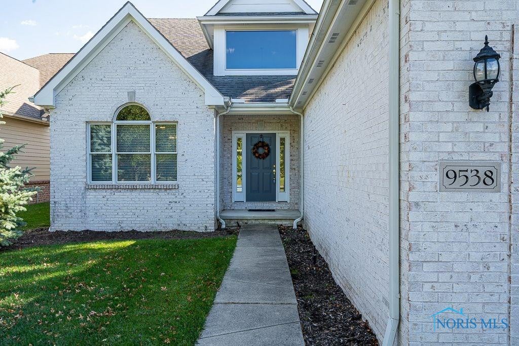 9538 Sheffield Road Perrysburg, OH 43551 - Photo 4 of 35 Gallery Image 4
