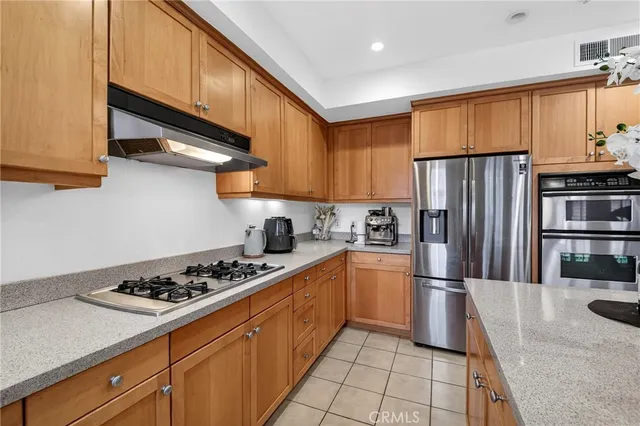$828,800 | 201 East Angeleno Avenue, Unit 206, Burbank, CA 91502