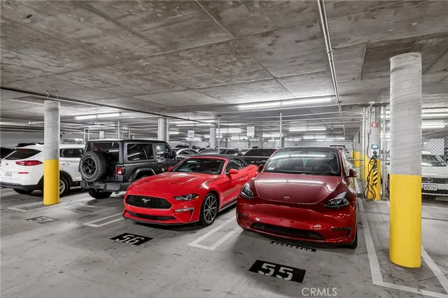 $828,800 | 201 East Angeleno Avenue, Unit 206, Burbank, CA 91502