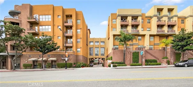 $828,800 | 201 East Angeleno Avenue, Unit 206, Burbank, CA 91502