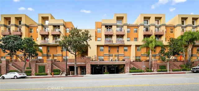 $828,800 | 201 East Angeleno Avenue, Unit 206, Burbank, CA 91502