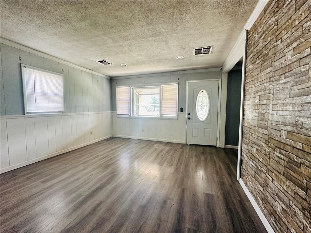 113 Olcott Road North Big Flats, NY 14814 - Photo 4 of 18