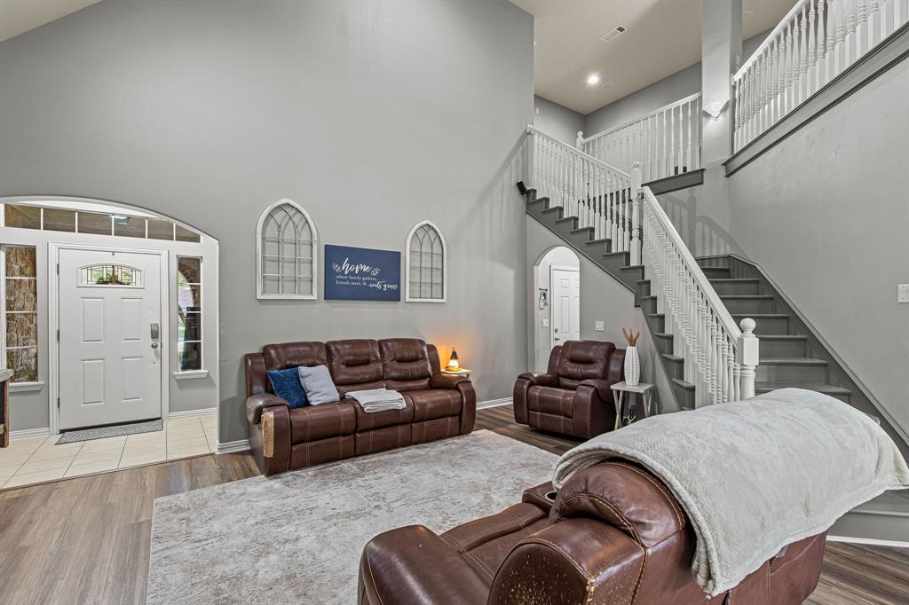 370 Greathouse Village Decatur, TX 76234 - Photo 6 of 40 Gallery Image 6