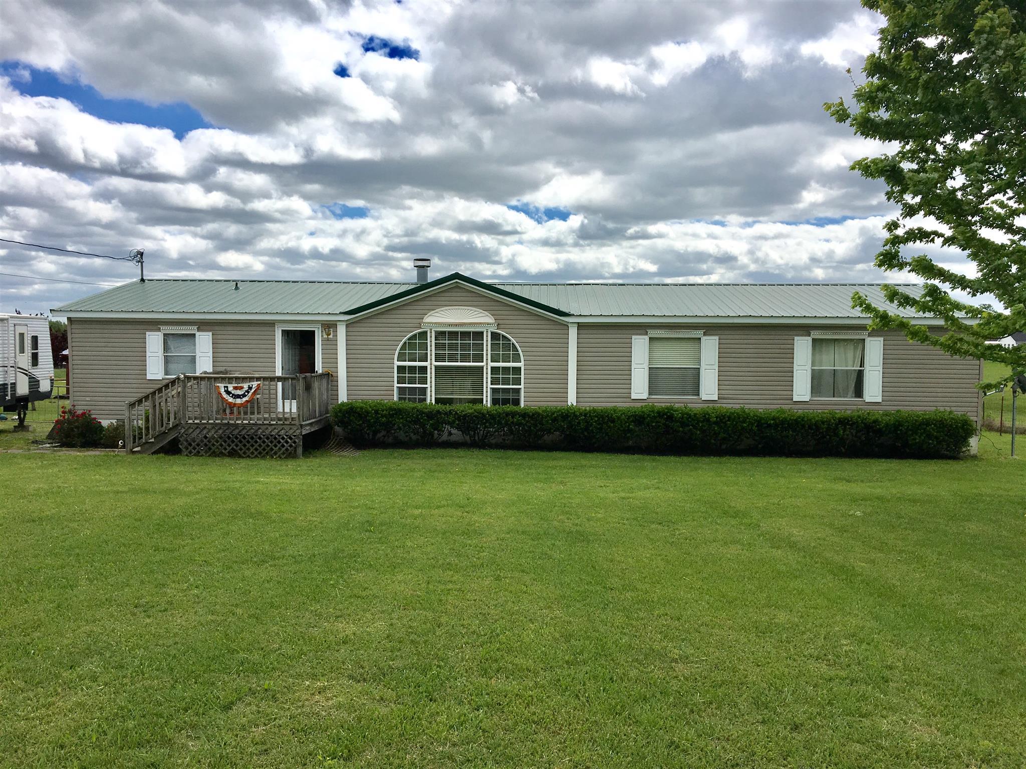 1261 Denny Road Dickson, TN 37055 - Photo 1 of 12 Gallery Image 1