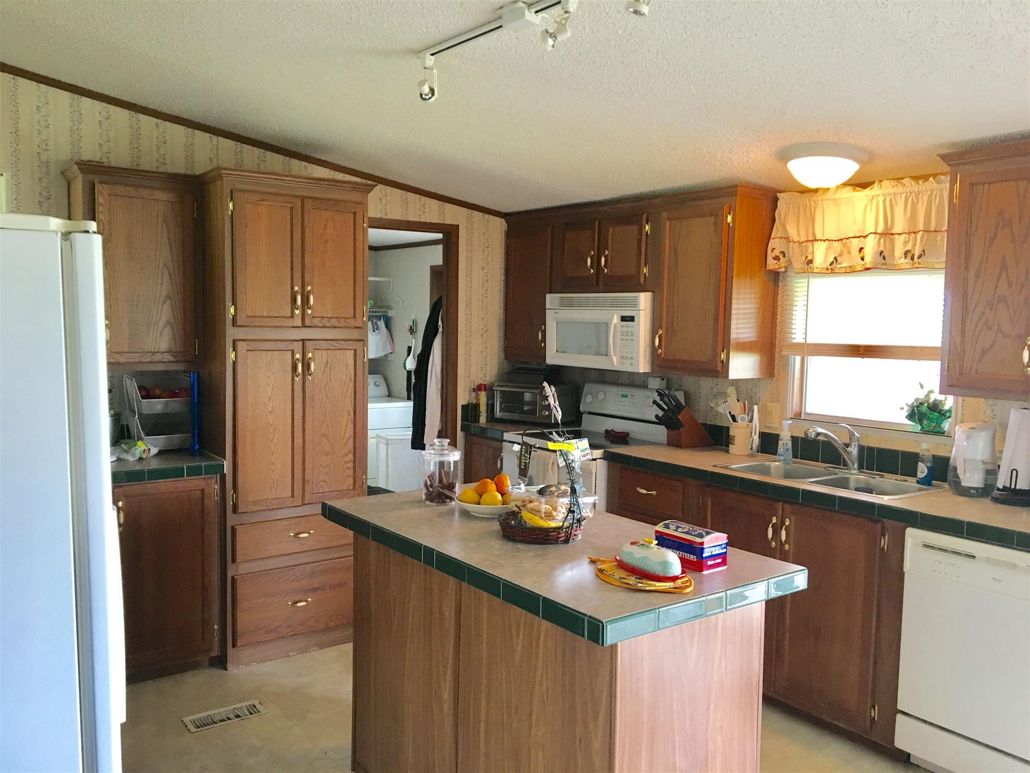 1261 Denny Road Dickson, TN 37055 - Photo 8 of 12 Gallery Image 8