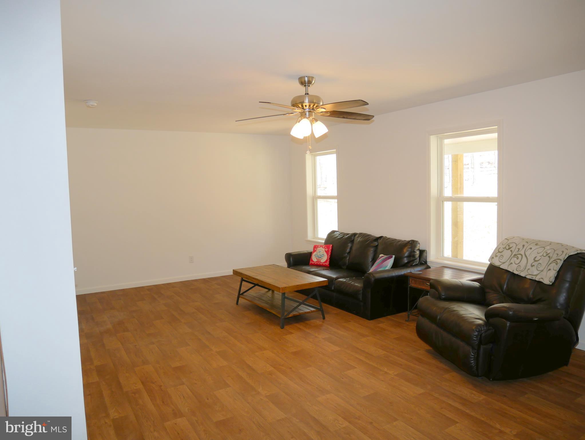 4620 Ebenezer Road Bluemont, VA 20135 - Photo 4 of 30 4620 Ebenezer Road Living Room