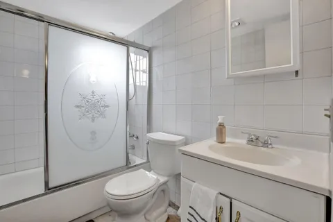 $199,000 | 1750 Jefferson Street, Unit 305, Hollywood, FL 33020