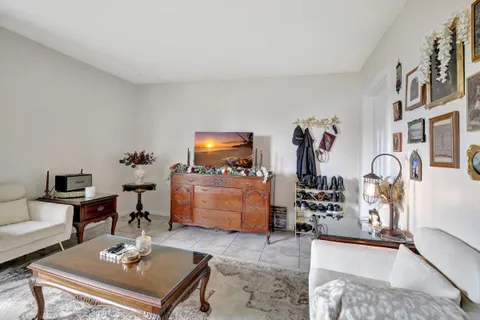 $199,000 | 1750 Jefferson Street, Unit 305, Hollywood, FL 33020