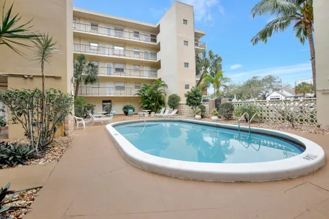 $199,000 | 1750 Jefferson Street, Unit 305, Hollywood, FL 33020